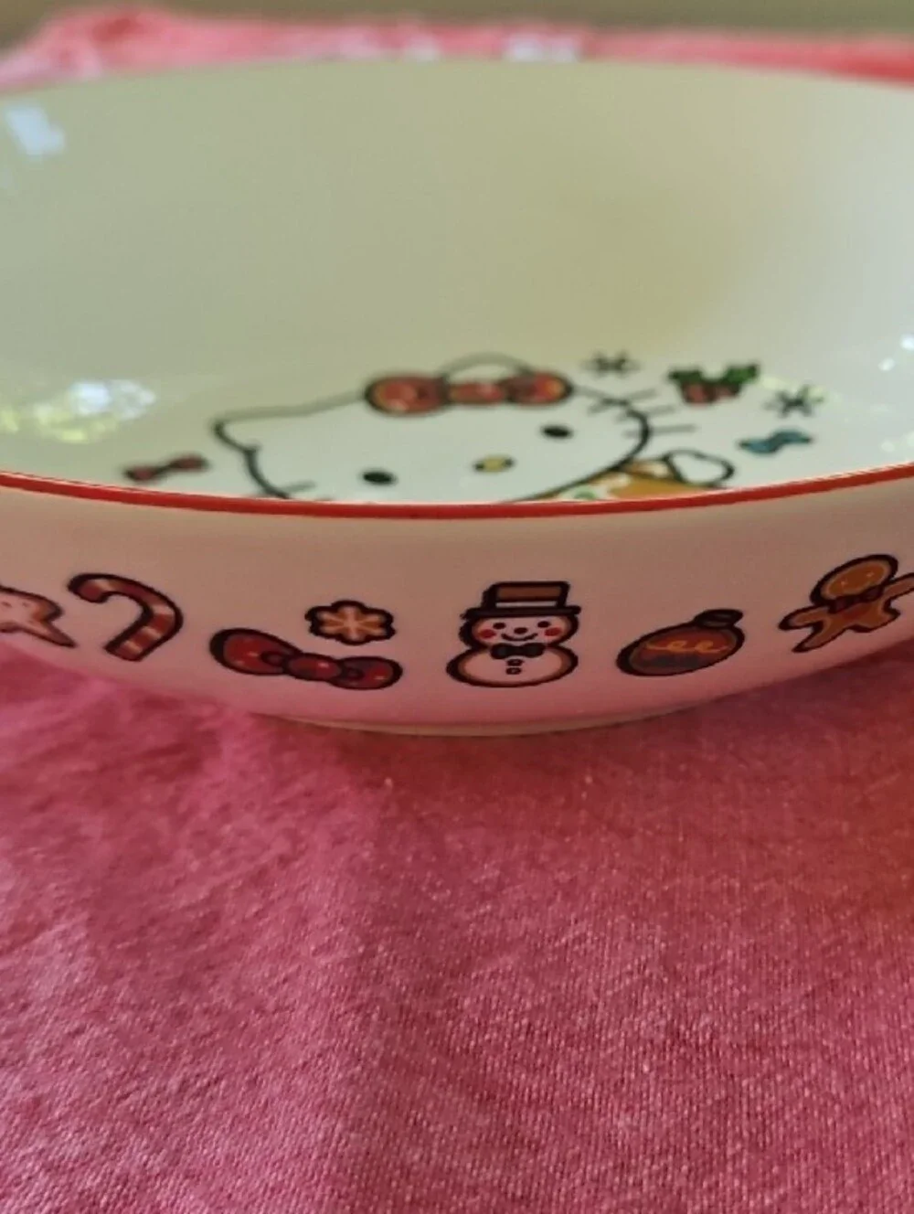 Hello Kitty Festive Holiday Bowl